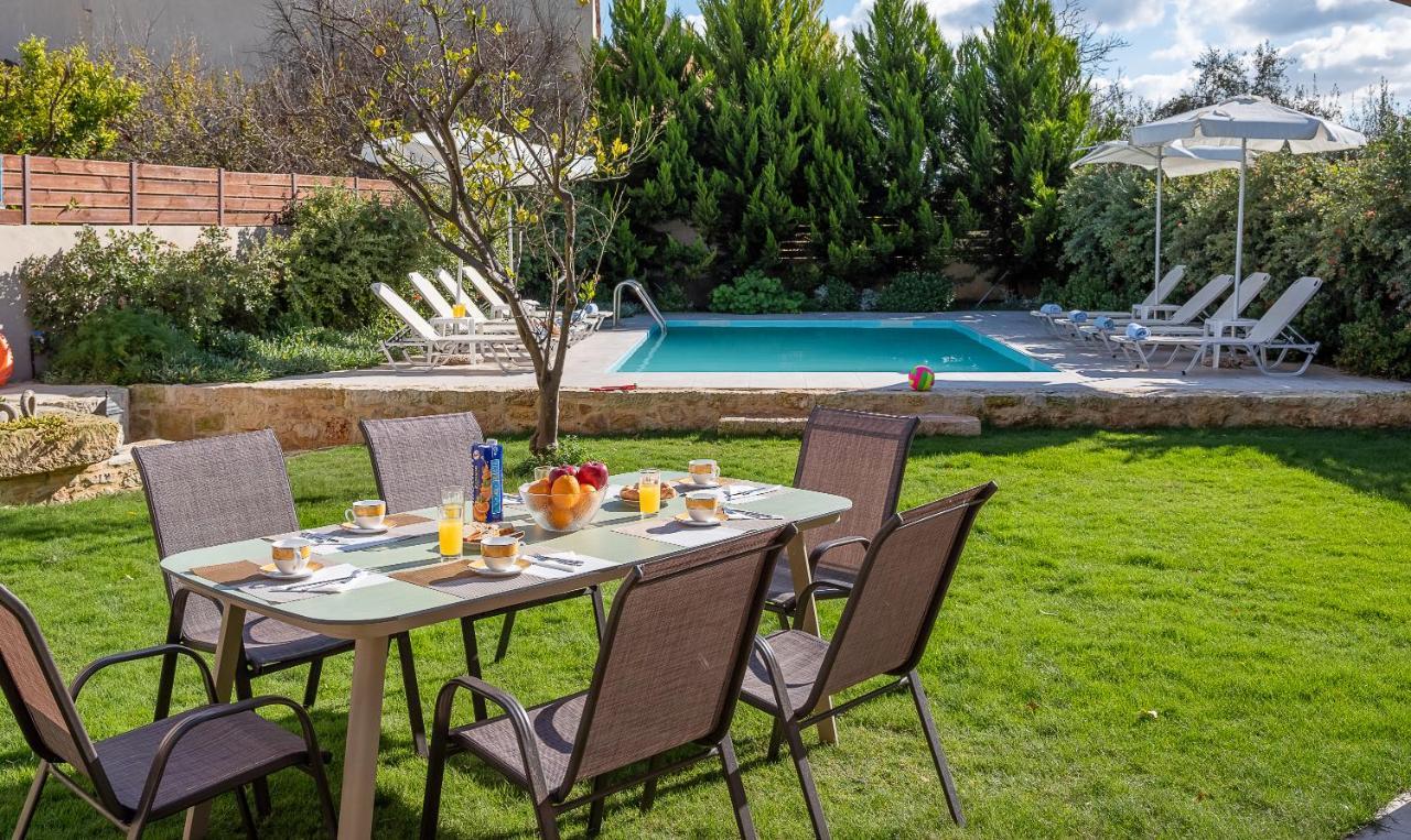 Villa Lucas Melidhónion Exteriér fotografie